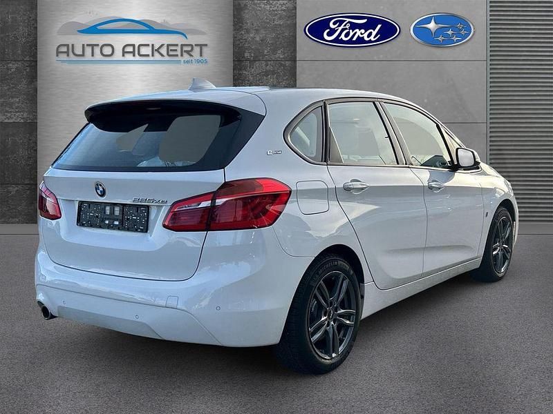 Gebraucht BMW 225 Active Tourer Performance 224 PS (164 kW) 2019 Weiss Van / Kleinbus