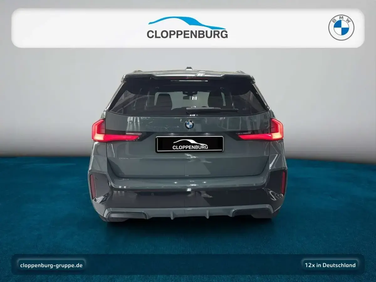 Gebraucht BMW X1 M Sport 211 PS (155 kW) 2023 Cape york grün SUV