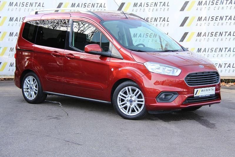 Rot Gebraucht 2019 Ford Tourneo Courier Titanium Van / Kleinbus | 12.450 € (Fairer Preis) - Bild 1/4