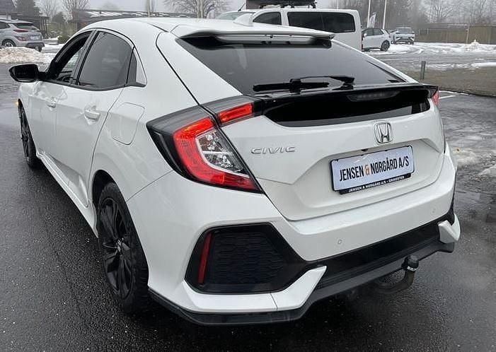 Gebraucht Honda Civic Elegance 129 PS (94 kW) 2018 Weiß Limousine