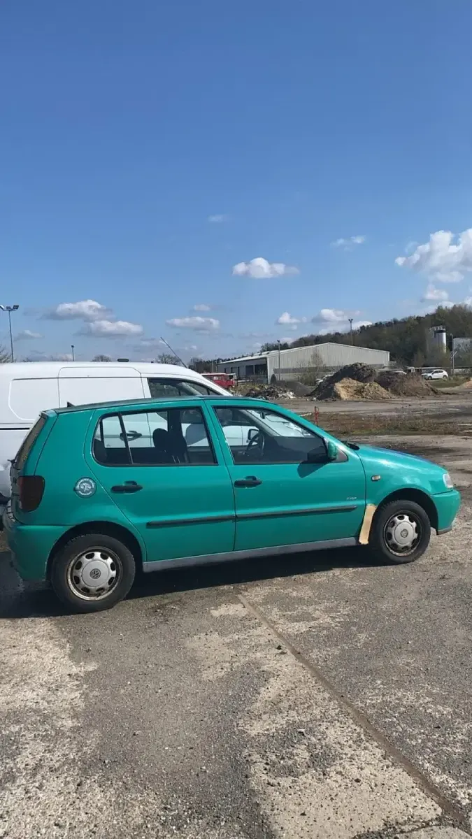 Second-hand VW Polo 60 CP (44 kW) 1999 Verde Hatchback