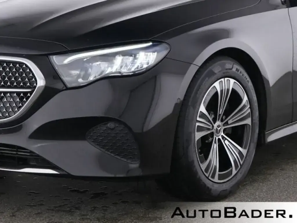 Gebraucht Mercedes 200 Avantgarde 204 PS (150 kW) 2025 197 lack obsidianschwarz (metallic) Kombi