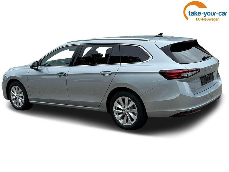 Neu Skoda Superb SportLine 193 PS (141 kW) 2026 Wählbar Kombi