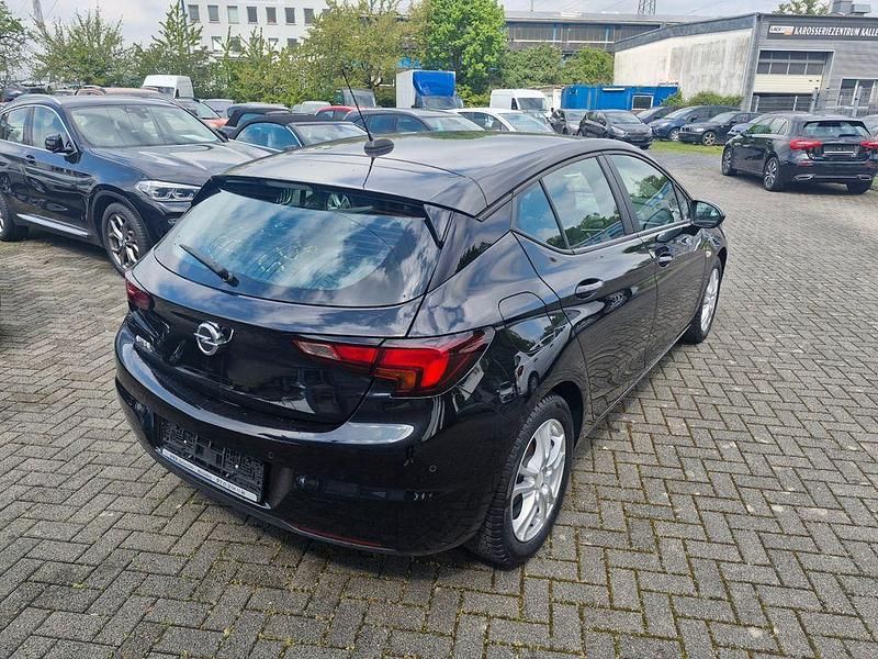 Gebraucht Opel Astra Edition 105 PS (77 kW) 2021 Schwarz Limousine