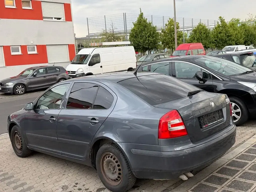Gebraucht Skoda Octavia Elegance 105 PS (77 kW) 2006 Grau Limousine