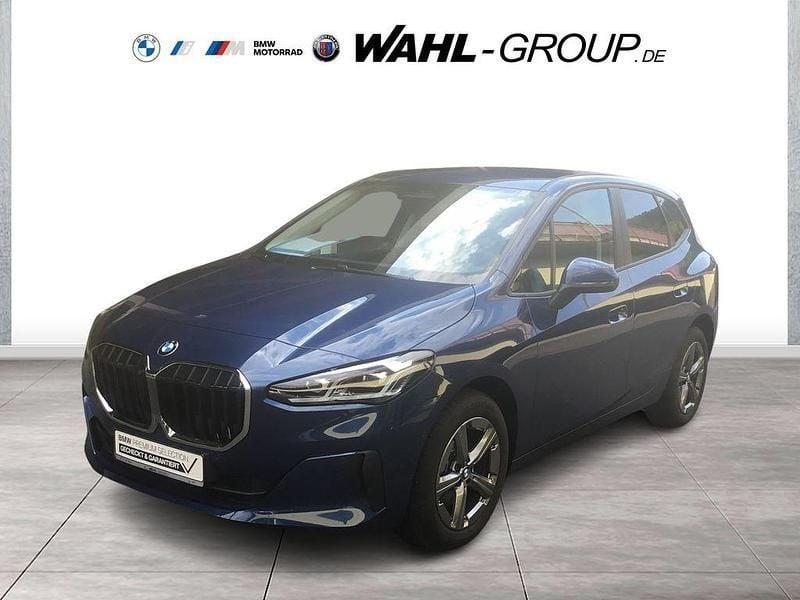 Blau Gebraucht 2024 BMW 218 Active Tourer Efficient Dynamics Van / Kleinbus | 29.890 € (Guter Preis) - Bild 1/4
