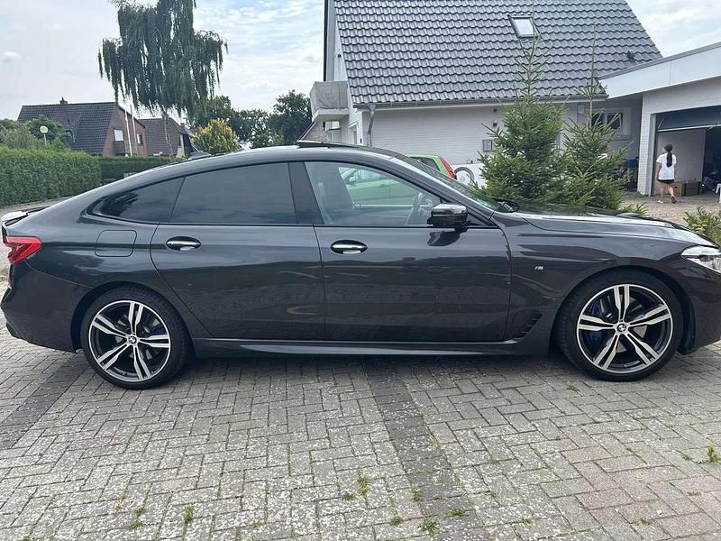 Grau Gebraucht 2017 BMW 640 M Sport Coupé | 25.900 € (Fairer Preis) - Bild 1/4