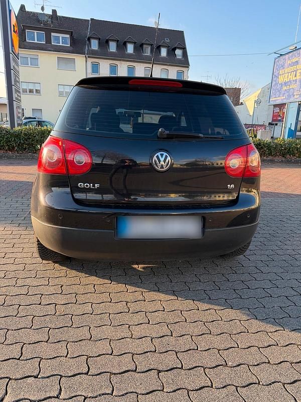 Gebraucht VW Golf V 105 PS (77 kW) 2007 Schwarz Limousine