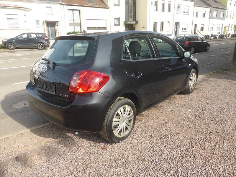 Gebraucht Toyota Auris 120 PS (88 kW) 2009 Schwarz Kleinwagen