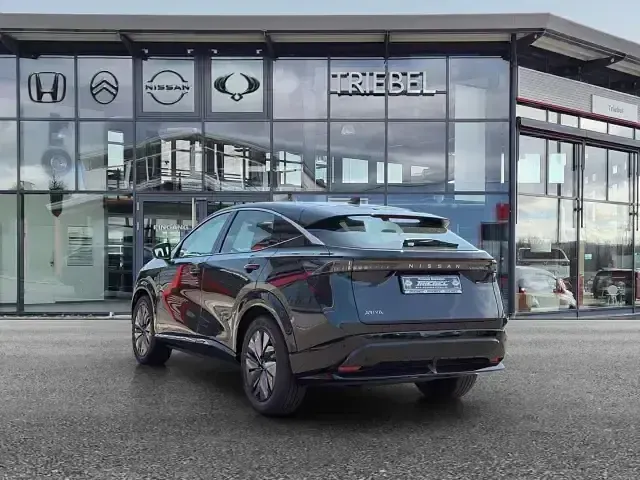 Gebraucht Nissan Ariya 160 kW (218 PS) 2025 Dunkelgruen SUV