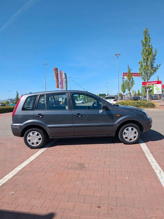 Second-hand Ford Fusion 80 CP (58 kW) 2003 Gri Hatchback