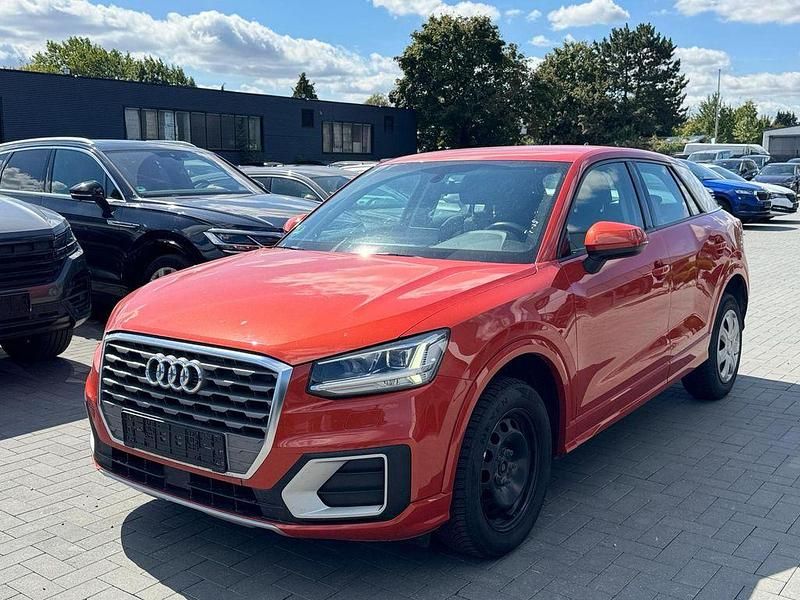 Orange Gebraucht 2019 Audi Q2 Sport SUV | 10.990 € (Superpreis) - Bild 1/4