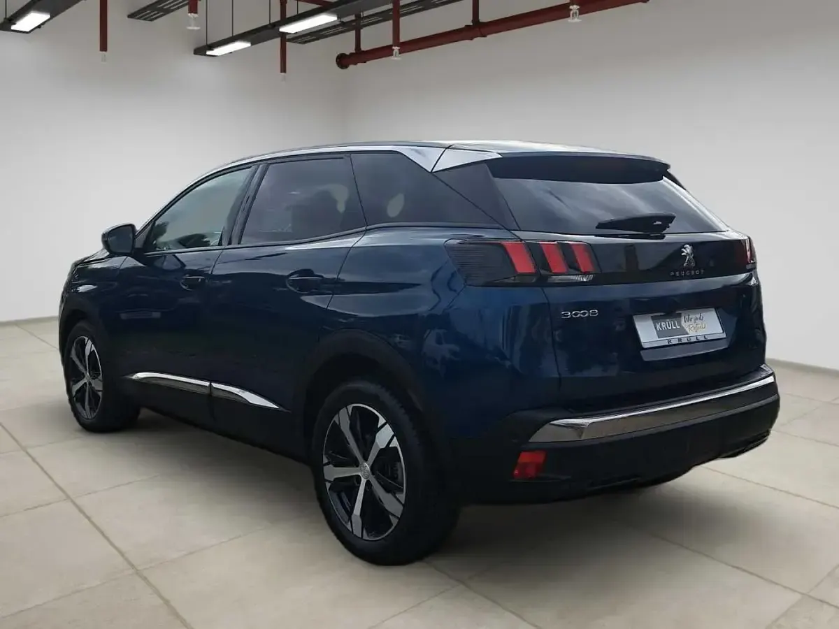 Gebraucht Peugeot 3008 131 PS (96 kW) 2023 Blau Limousine