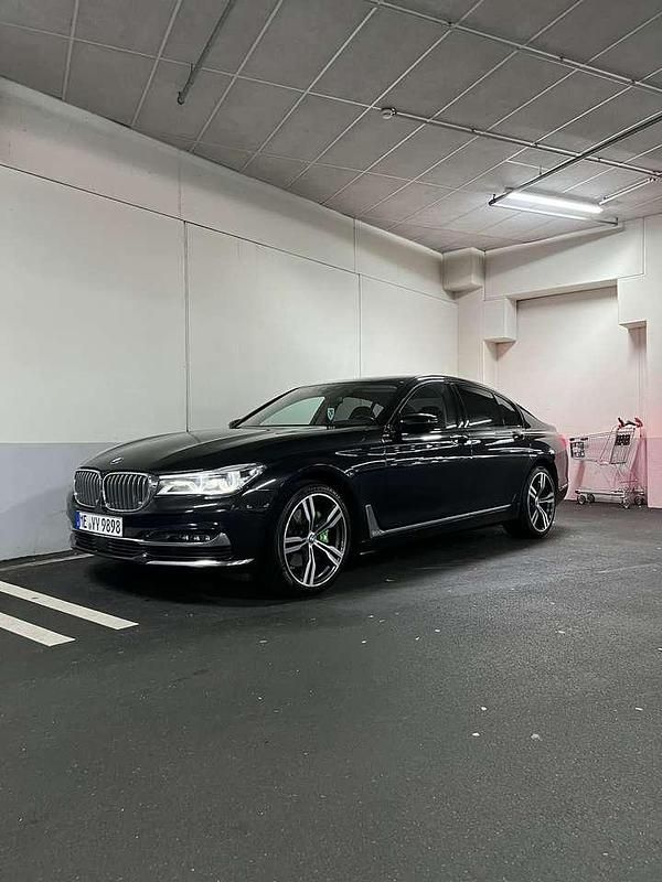 Gebraucht BMW 730 265 PS (194 kW) 2017 Limousine