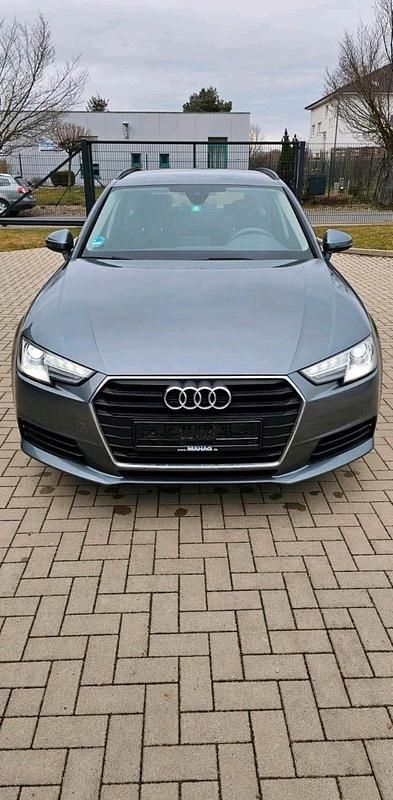 Gebraucht Audi A4 150 PS (110 kW) 2016 Grau Kombi
