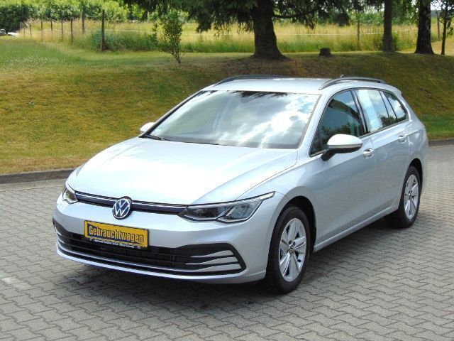 Gebraucht VW Golf VIII Life 110 PS (80 kW) 2022 Reflexsilber metallic Kombi
