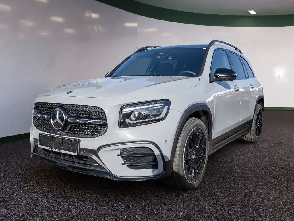 Gebraucht Mercedes GLB200 AMG 163 PS (119 kW) 2026 Grau / manufaktur alpingrau SUV