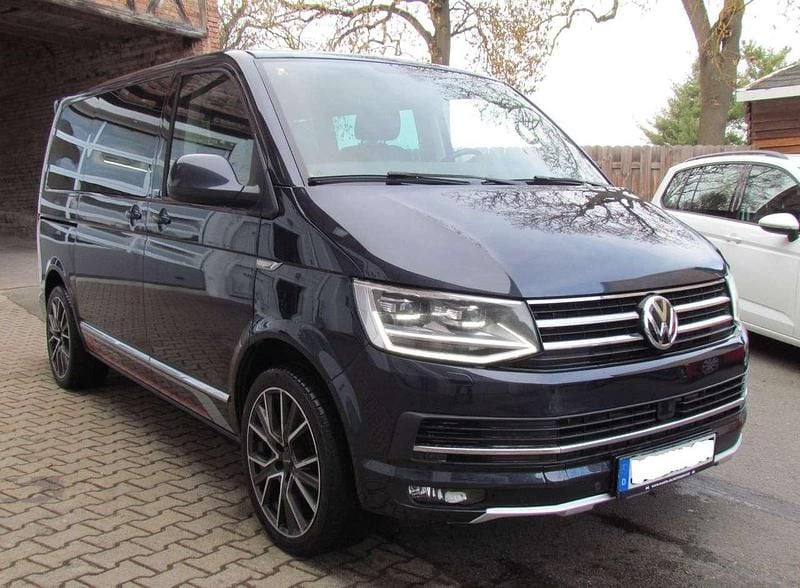 Second-hand VW T6 150 CP (110 kW) 2016 Albastru Van