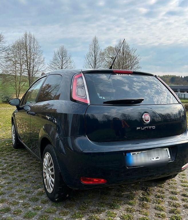 Usata Fiat Punto Evo 69 CV (50 kW) 2013 Blu Utilitaria