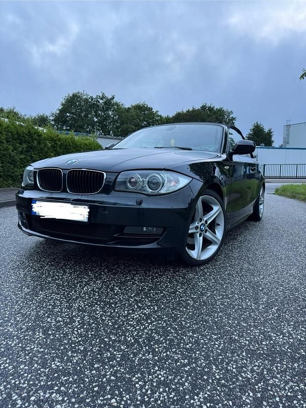 Schwarz Gebraucht 2009 BMW 118 Cabriolet Cabrio | 7.000 € (Fairer Preis) - Bild 1/4