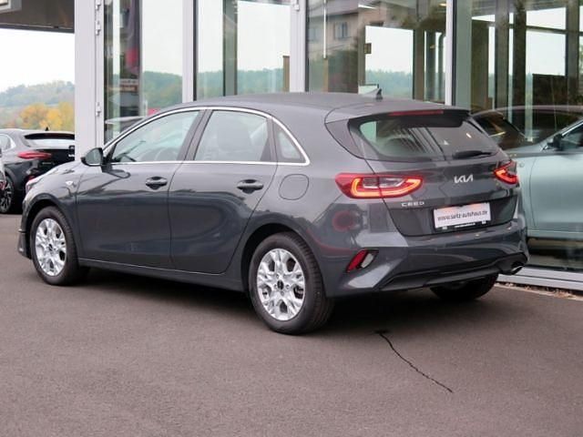 Gebraucht Kia Ceed Comfort 140 PS (102 kW) 2025 Grau Kleinwagen