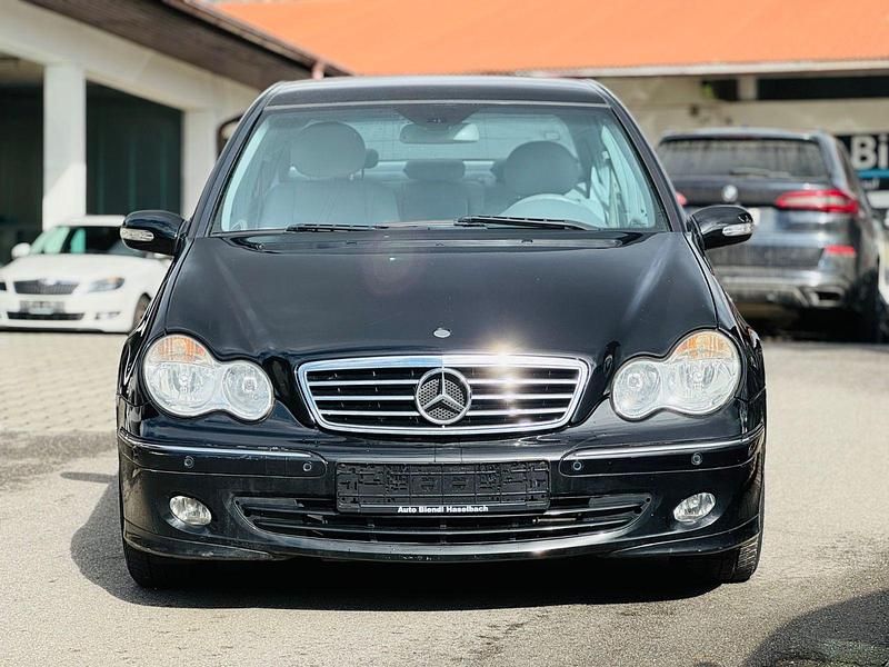 Gebraucht Mercedes C200 163 PS (119 kW) 2005 Schwarz Limousine