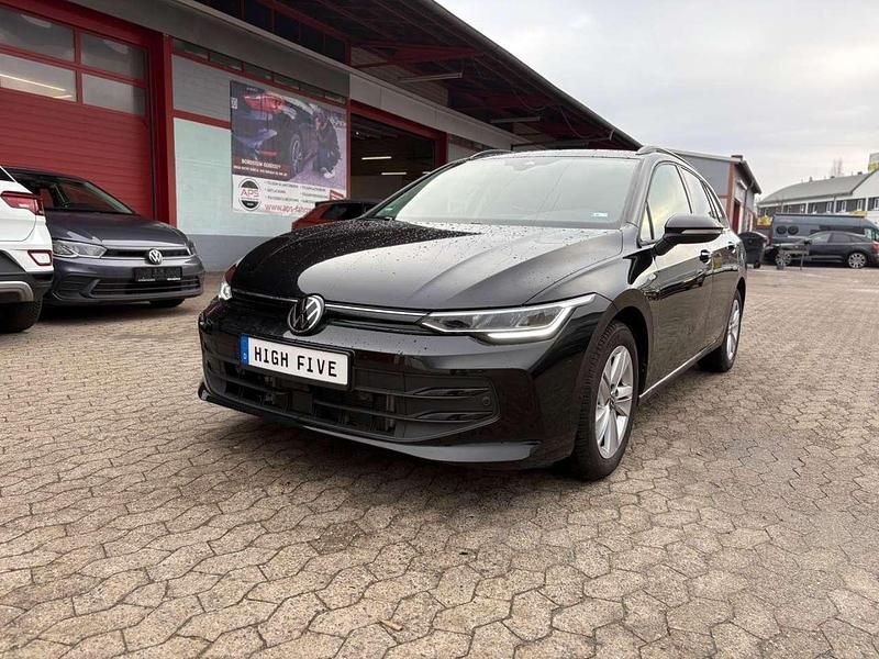 Schwarz Gebraucht 2025 VW Golf VIII Kombi | 20.900 € (Superpreis) - Bild 1/4