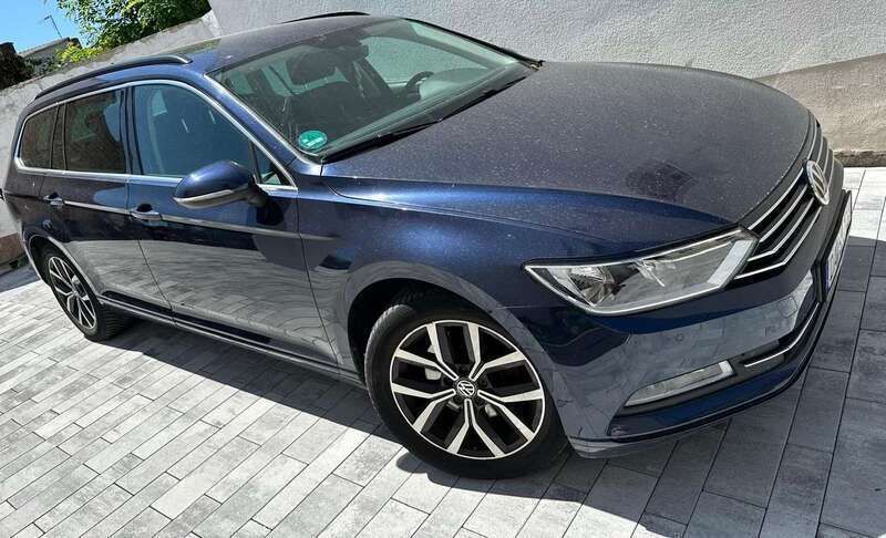 Blau Gebraucht 2016 VW Passat Comfortline Kombi | 9.700 € (Superpreis) - Bild 1/4