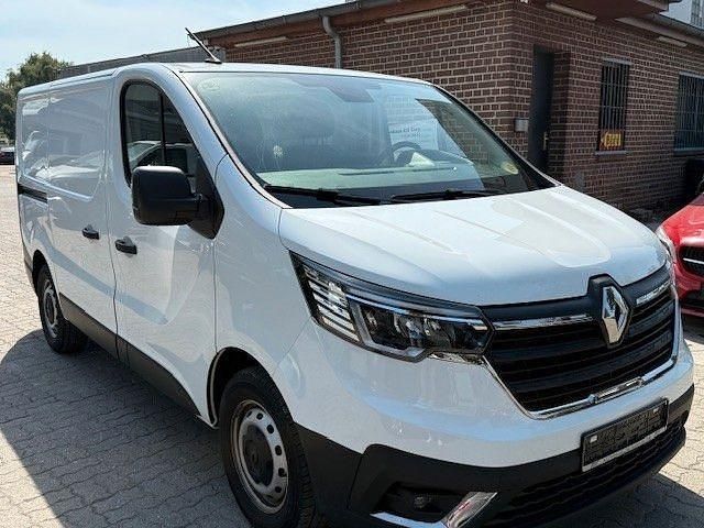 Weiß Gebraucht 2023 Renault Trafic Van | 22.900 € (Superpreis) - Bild 1/4