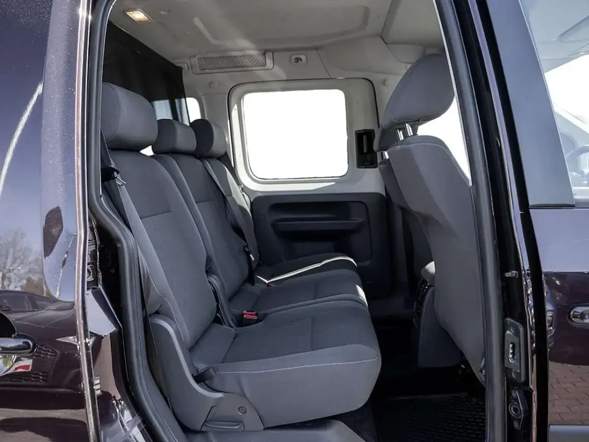 Gebraucht VW Caddy Trendline 105 PS (77 kW) 2014 Schwarz Van / Kleinbus
