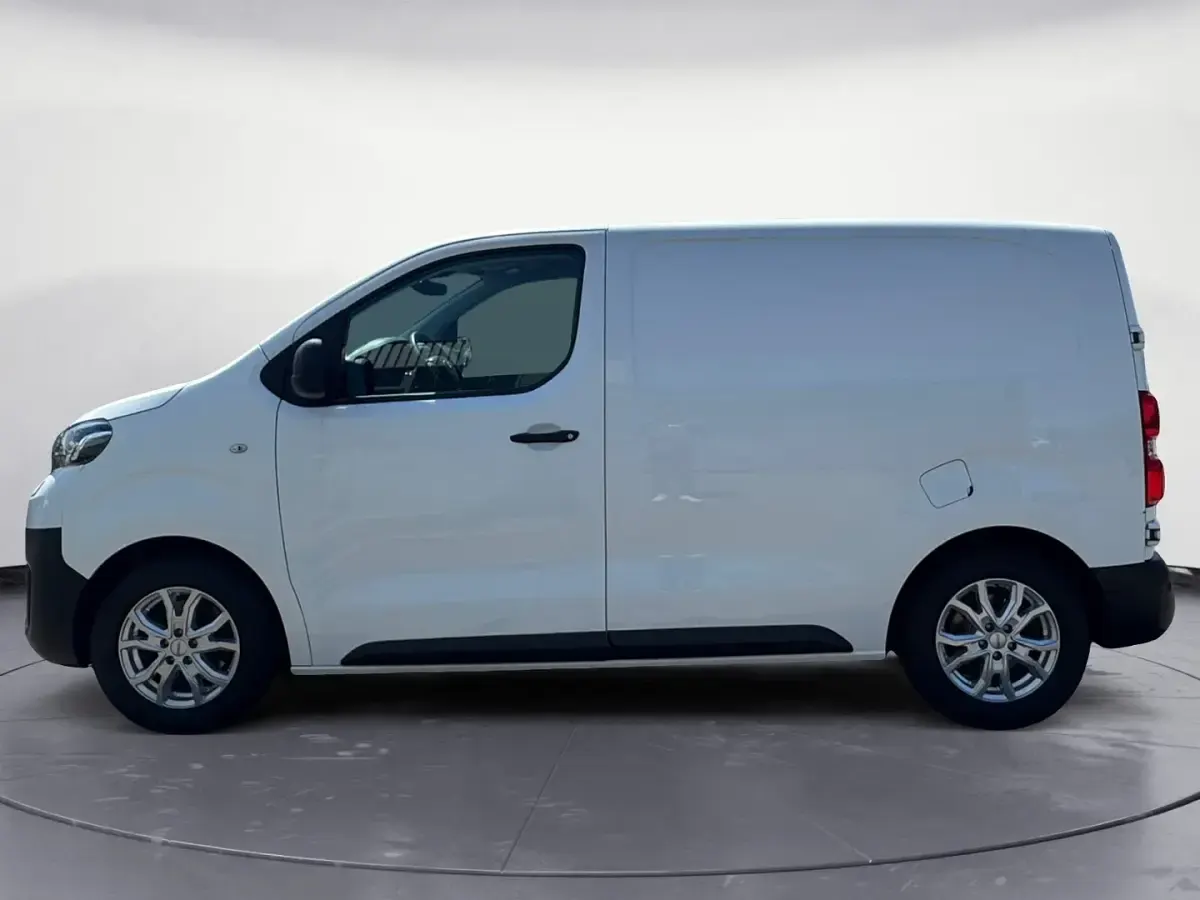 Gebraucht Toyota Proace 120 PS (88 kW) 2019 Weiß Van / Kleinbus
