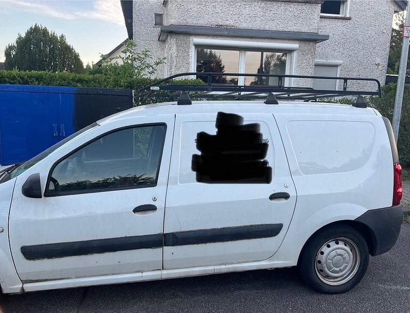 Weiß Gebraucht 2010 Dacia Logan Limousine | 3.500 € (Etwas zu teuer) - Bild 1/4