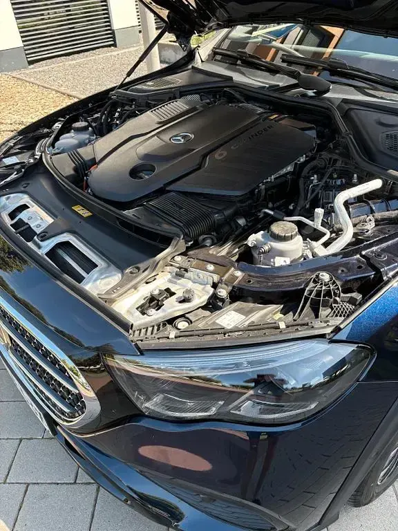 Gebraucht Mercedes E450 367 PS (269 kW) 2024 Blau Limousine