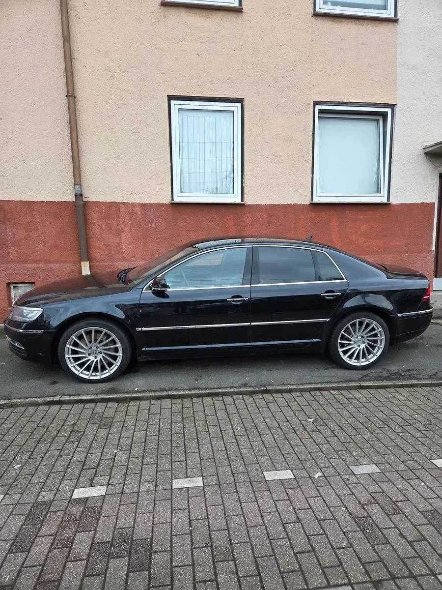 Usata VW Phaeton 239 CV (175 kW) 2013 Nero Berlina