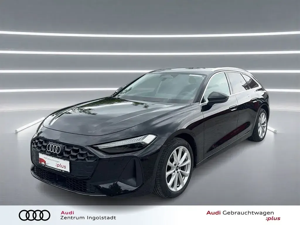 Gebraucht Audi A5 Comfort 204 PS (150 kW) 2025 Mythosschwarz metallic Kombi