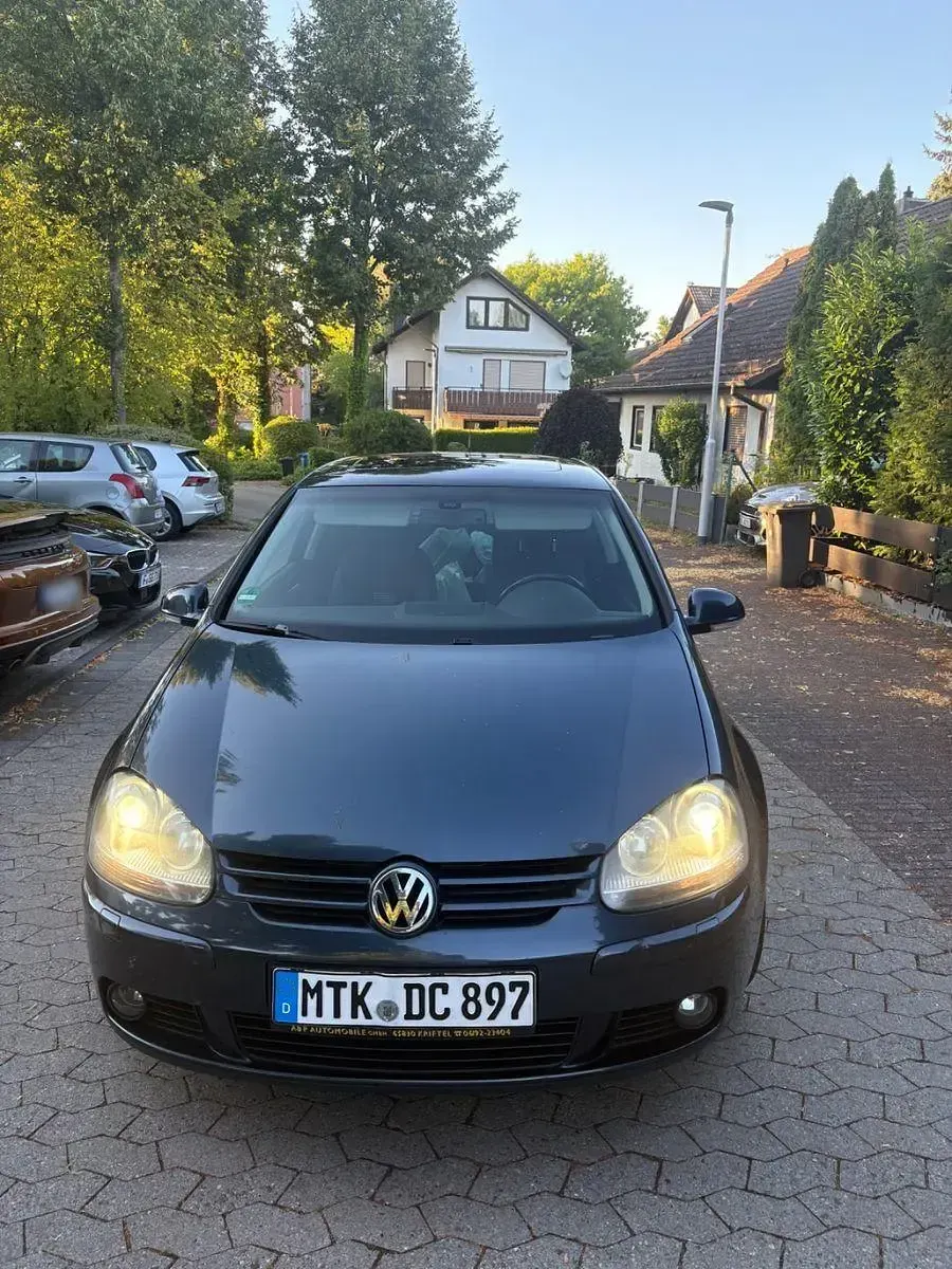Gebraucht VW Golf VI United 80 PS (58 kW) 2008 Blau Kleinwagen