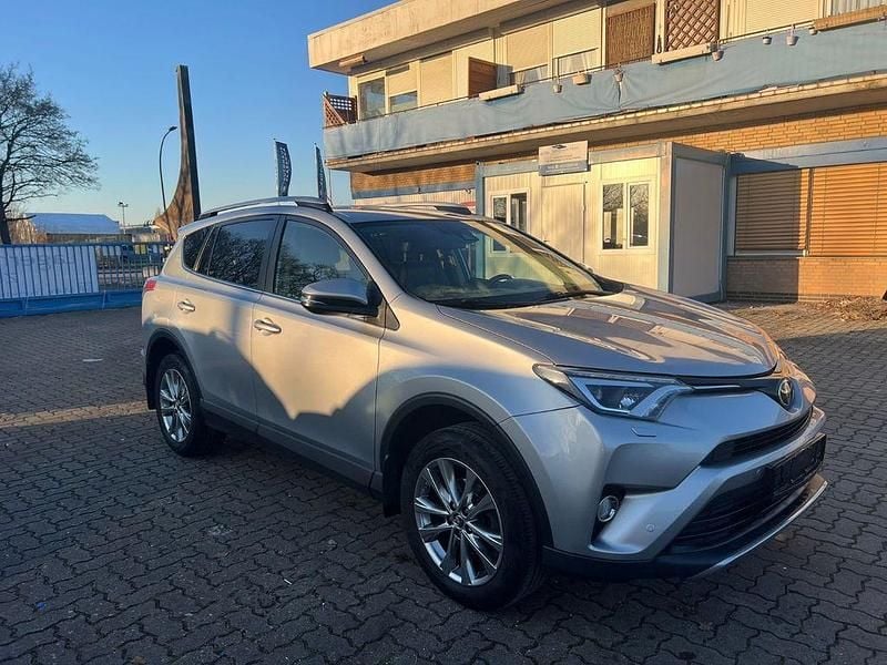Silber Gebraucht 2018 Toyota RAV4 T3 SUV | 13.600 € (Fairer Preis) - Bild 1/4