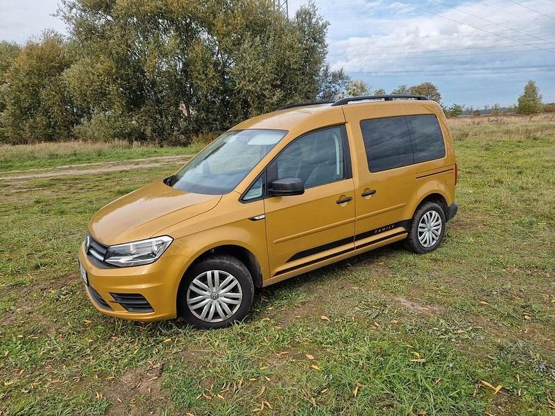 Gold Gebraucht 2017 VW Caddy Family Van / Kleinbus | 13.000 € (Fairer Preis) - Bild 1/4