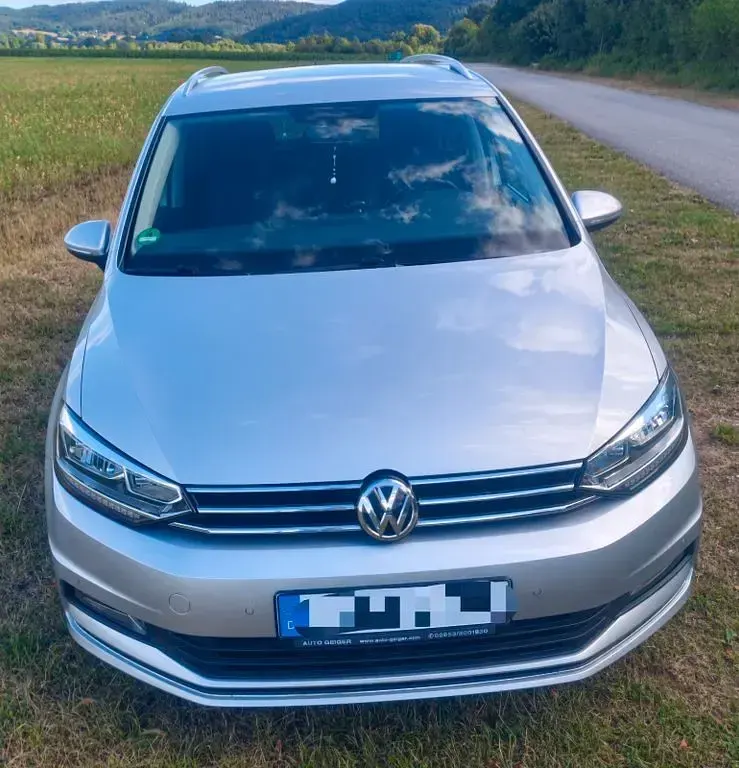 Gebraucht VW Touran Highline 150 PS (110 kW) 2017 Silber Van / Kleinbus