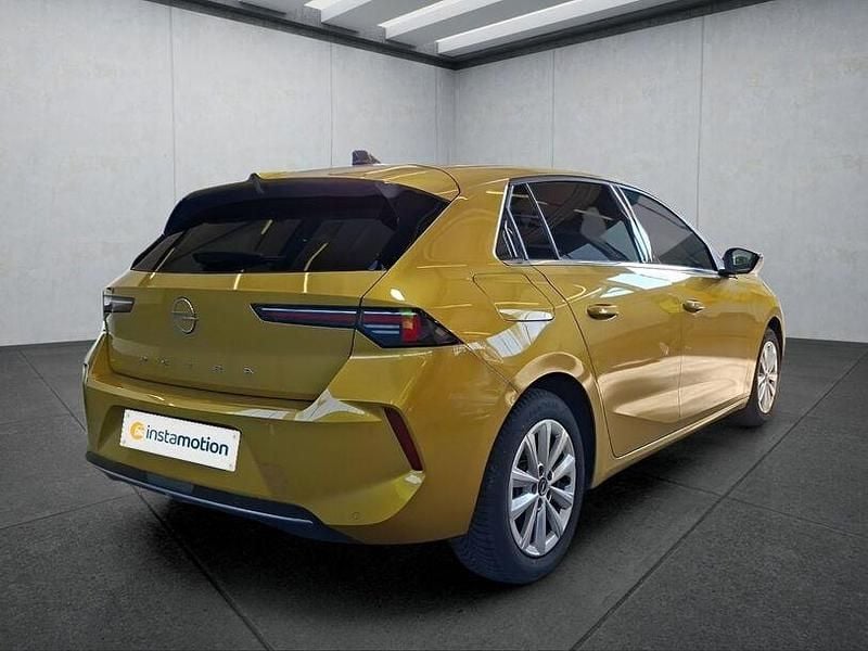 Gebraucht Opel Astra 131 PS (96 kW) 2023 Gelb Limousine
