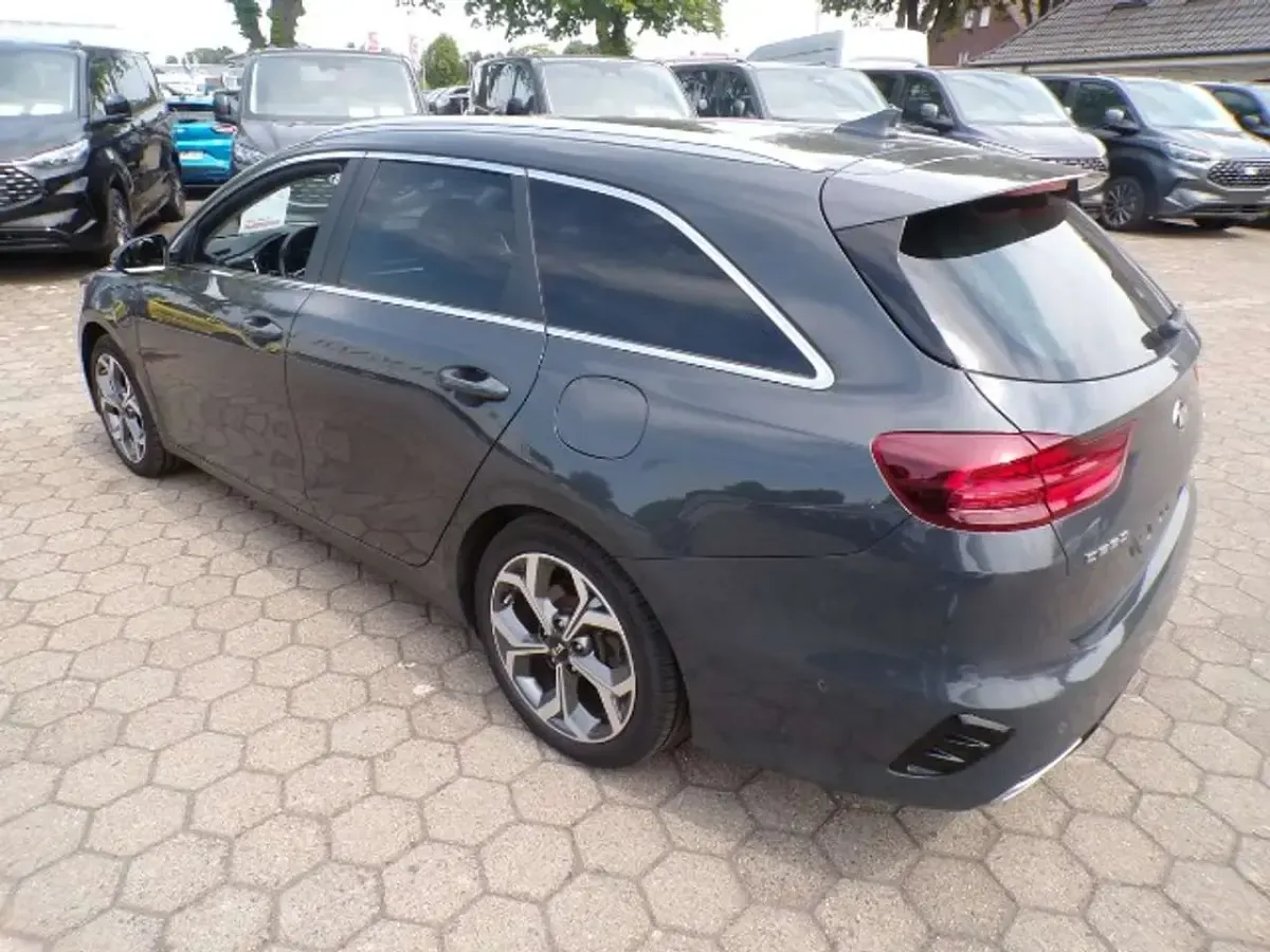 Gebraucht Kia Ceed Sportswagon Platinum Edition 105 PS (77 kW) 2020 Grau Kombi