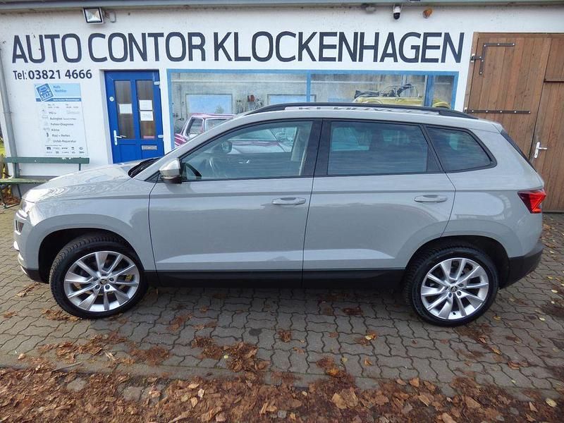 Grau Gebraucht 2019 Skoda Karoq Style SUV | 18.400 € (Fairer Preis) - Bild 1/4