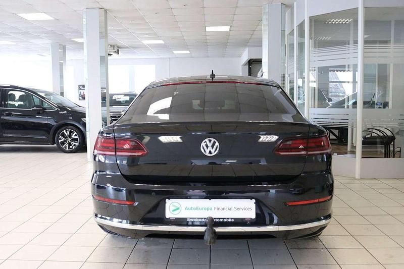 Gebraucht VW Arteon Elegance 150 PS (110 kW) 2018 Schwarz Kleinwagen