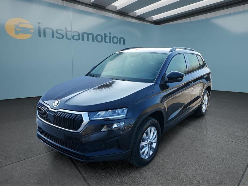 Schwarz Neu 2025 Skoda Karoq SUV | 31.599 € (Superpreis) - Bild 1/4