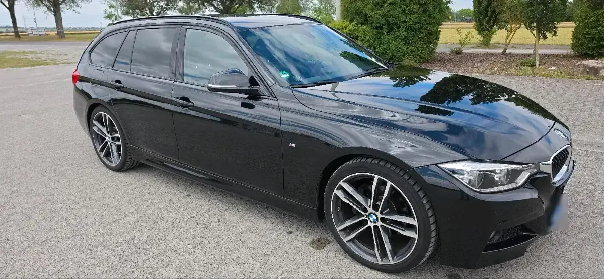 Gebraucht BMW 320 Shadowline 190 PS (139 kW) 2019 Schwarz Kombi
