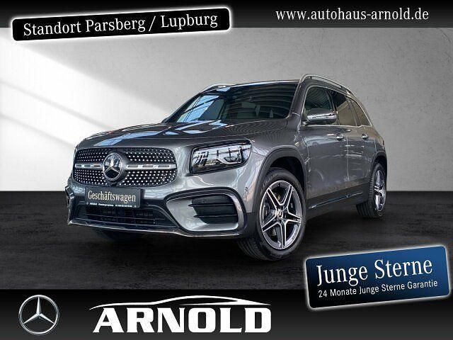 Schwarz (nachtschwarz) Gebraucht 2025 Mercedes GLB200 AMG line SUV | 44.750 € (Fairer Preis) - Bild 1/4