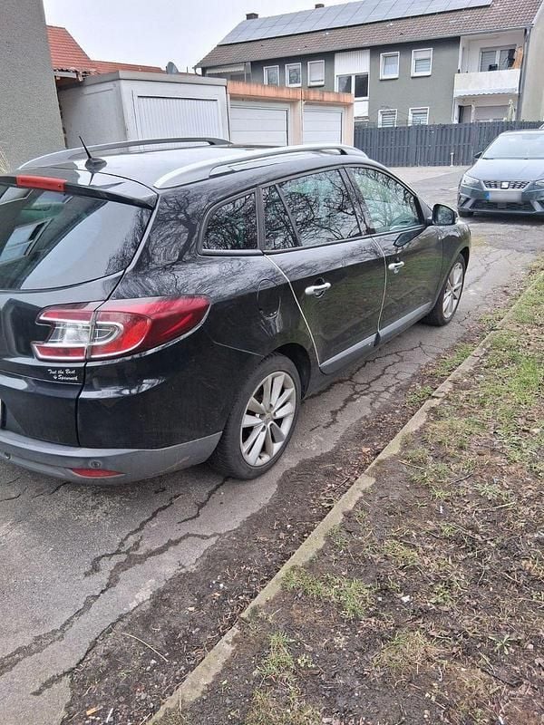 Gebraucht Renault Mégane GrandTour 140 PS (102 kW) 2010 Schwarz Kombi