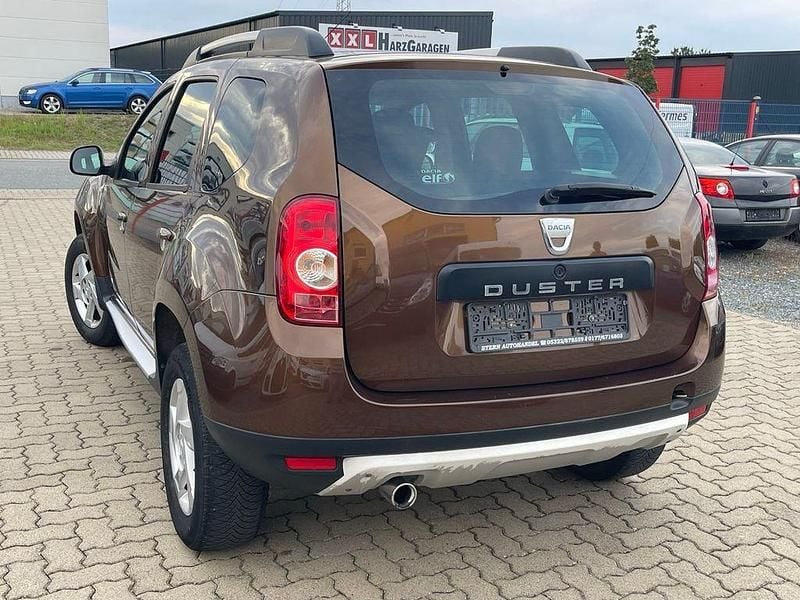 Gebraucht Dacia Duster Lauréate 105 PS (77 kW) 2011 Braun SUV