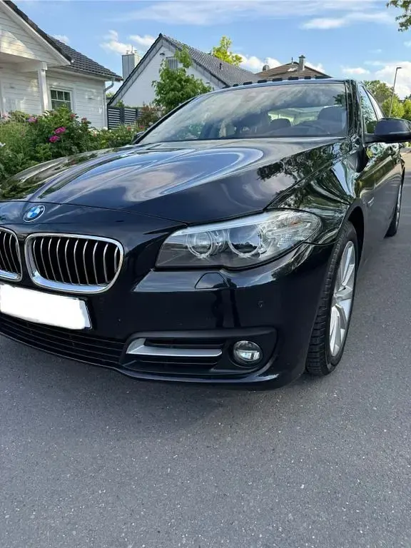 Gebraucht BMW 520 Performance 184 PS (135 kW) 2016 Schwarz Limousine