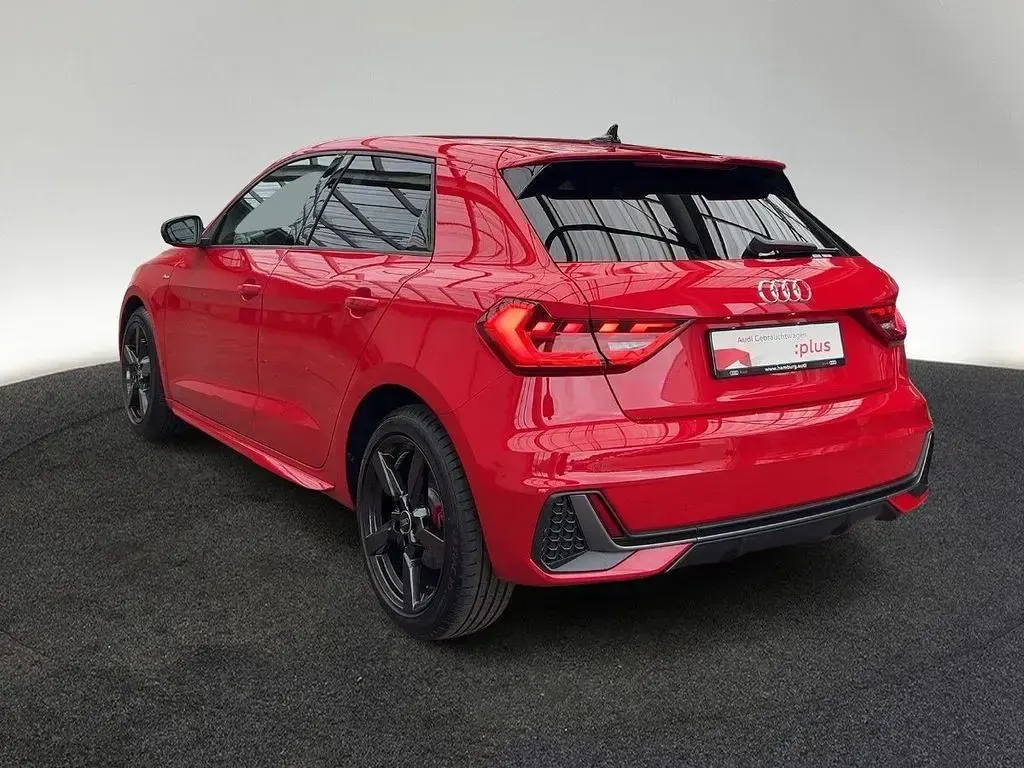 Gebraucht Audi A1 Sportback S-Line 116 PS (85 kW) 2025 Rot Kleinwagen
